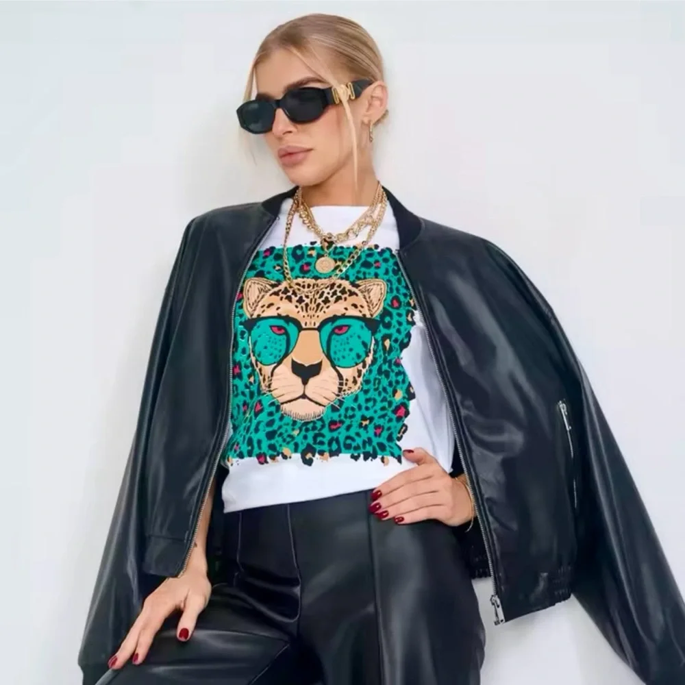 Leopard Print Graphic Tee - Picture 3 of 13